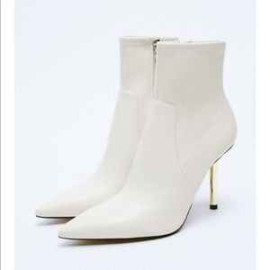NWT Zara 4inch Metallic Heeled Ankle Boots, size 8US, 39EU